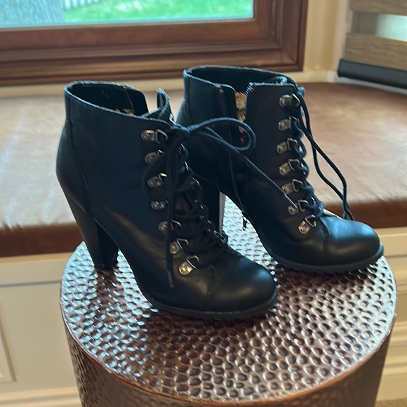 Seychelles Boots - Picture 1 of 4